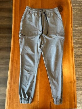 Men's Gray Scrubs Jogger Pants with Elastic Cuffs